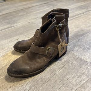 Born Leather Boots Size 7